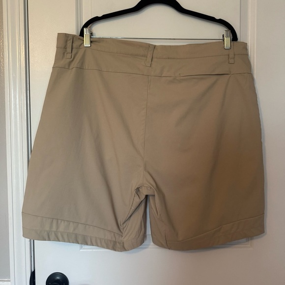Reel Life Men's Hybrid Light Weight Tan Shorts - Picture 2 of 6